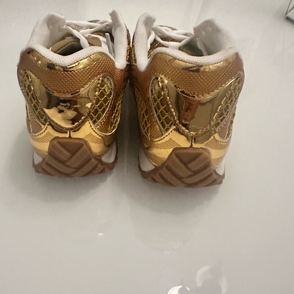 Bottega Veneta Gold - Picture 3 of 6